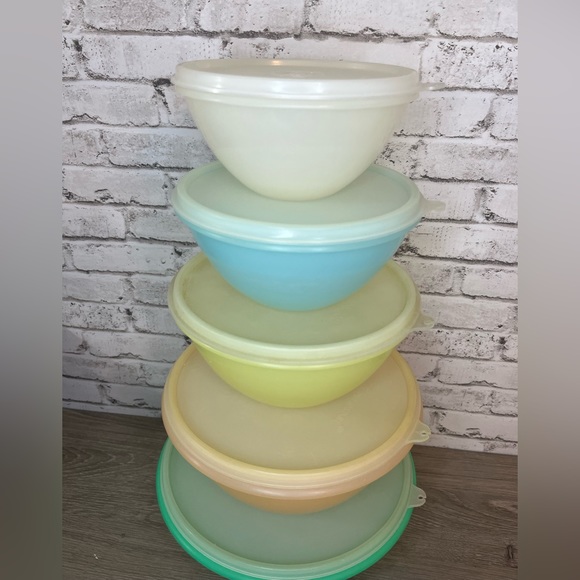 Vintage Tupperware Wonderlier Bowls Pastel - Picture 2 of 3